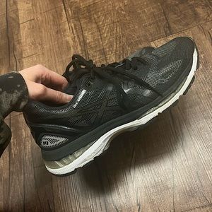 ASICS T750N Gel NIMBUS 19 Black/Gray Running Walking Shoe. women's 8